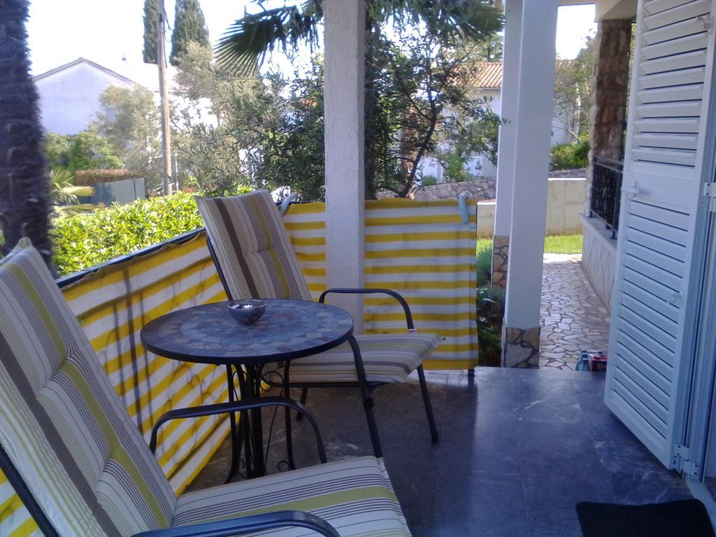 Apartments Villa Elizabet Малинска Екстериор снимка