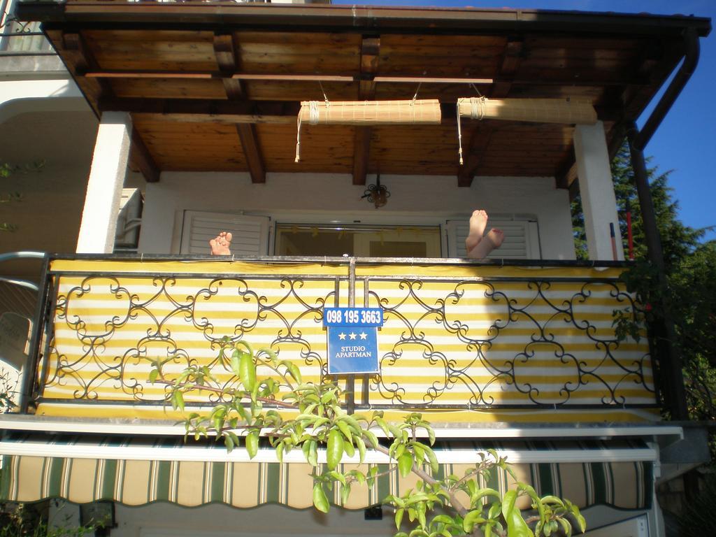 Apartments Villa Elizabet Малинска Екстериор снимка