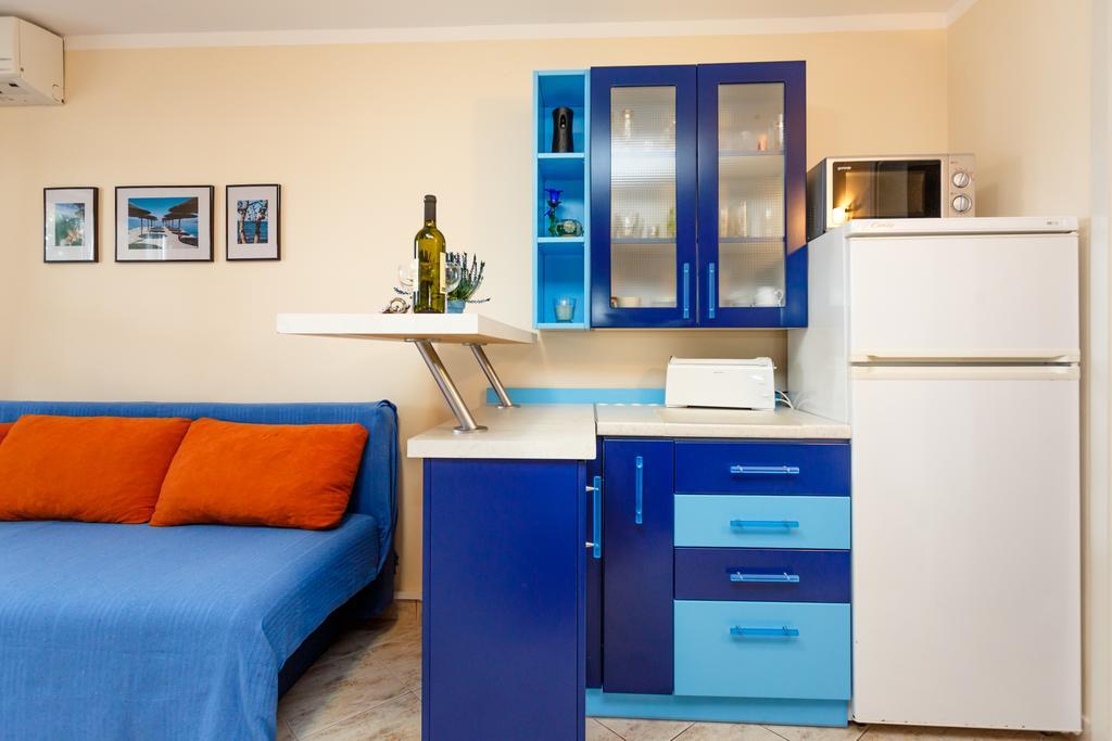 Apartments Villa Elizabet Малинска Екстериор снимка