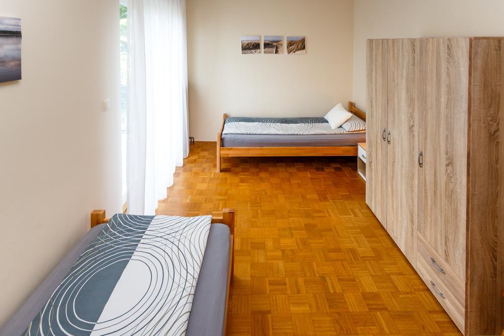 Apartments Villa Elizabet Малинска Екстериор снимка